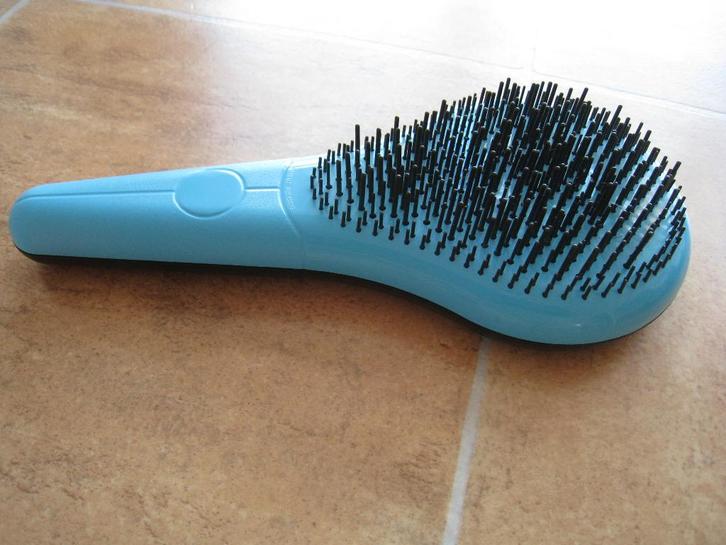 Zeer goed werkende anti klit borstel, Sieraden, Tassen en Uiterlijk, Uiterlijk | Haarverzorging, Zo goed als nieuw, Kam of Borstel