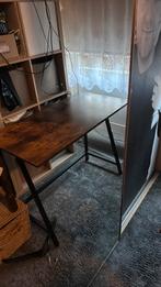 Nog zeer net bureau te koop, Antiek en Kunst, Antiek | Meubels | Tafels, Ophalen