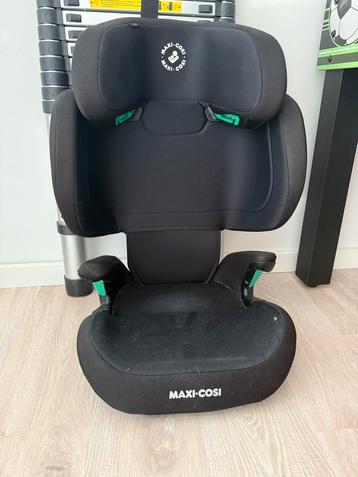 Maxi cosi i-size stoel beschikbaar voor biedingen