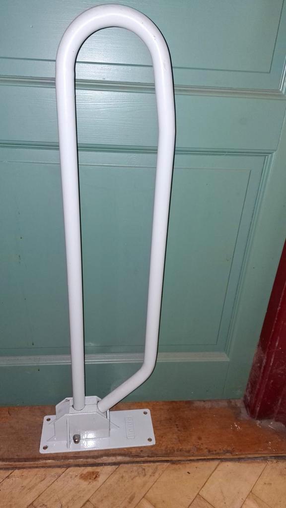 Linido metalen opklapbare toiletbeugel/badbeugel, Diversen, Verpleegmiddelen, Gebruikt, Ophalen