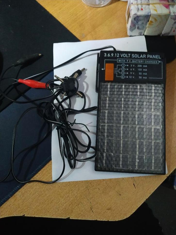 3.6.9.12 VOLT SOLAR PANEL, Hobby en Vrije tijd, Elektronica-componenten, Zo goed als nieuw, Ophalen of Verzenden
