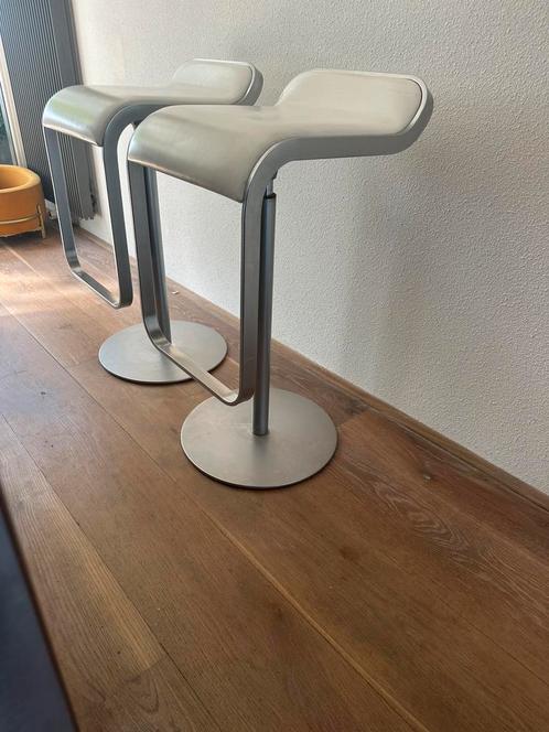 LaPalma design barkrukken, Huis en Inrichting, Barkrukken, Zo goed als nieuw, Hout, 2 krukken, In hoogte verstelbaar, Ophalen of Verzenden
