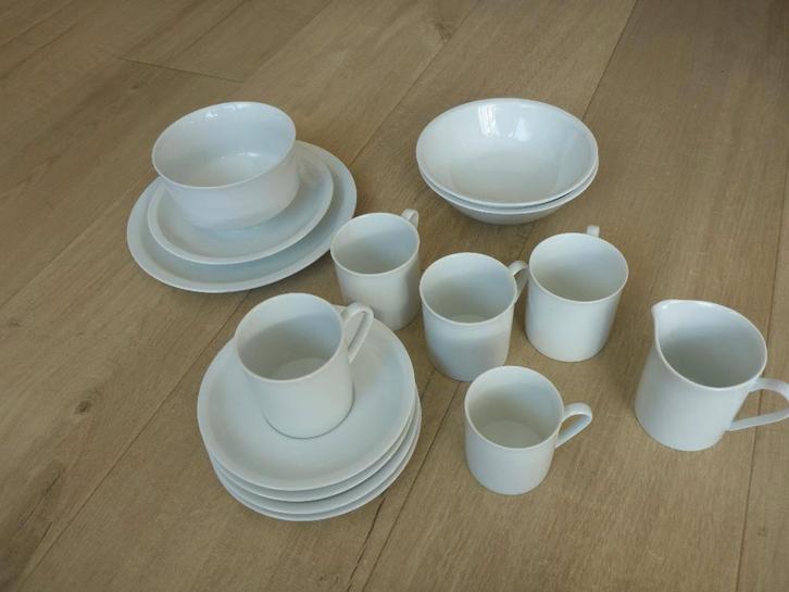serviesdelen Arzberg form 2050, Huis en Inrichting, Keuken | Servies, Zo goed als nieuw, Overige typen, Overige stijlen, Porselein