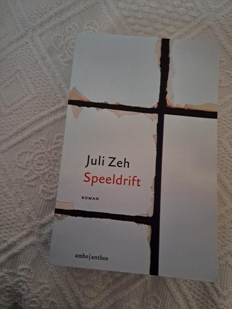 Juli Zeh - Speeldrift, Boeken, Ophalen of Verzenden, Zo goed als nieuw, Juli Zeh