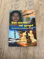 Erik Idema - Een wereld vol geloof, Boeken, Studieboeken en Cursussen, Gelezen, Ophalen of Verzenden, Erik Idema