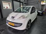 Peugeot 107 1.0-12V XS 1 jaar apk, Voorwielaandrijving, Stof, Gebruikt, Zwart