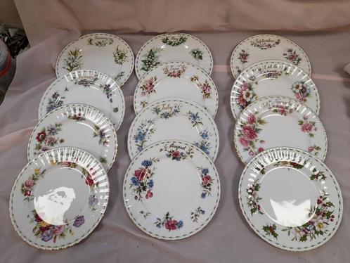 Royal albert flower of the month ontbijt borden 25.00 p.s, Antiek en Kunst, Antiek | Servies los, Ophalen of Verzenden