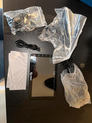 Dirmo applecarplay scherm met nieuwe onderdelen! beschikbaar voor biedingen