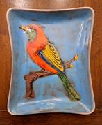 Cobalt blue ceramic bowl with red bird, Bord of Schaal, Gebruikt, Ophalen of Verzenden, Porselein