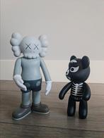 NIEUW! 2X DESIGN KAWS | LIMITED EDITION | GREY & BLACK, Verzamelen, Ophalen of Verzenden, Nieuw