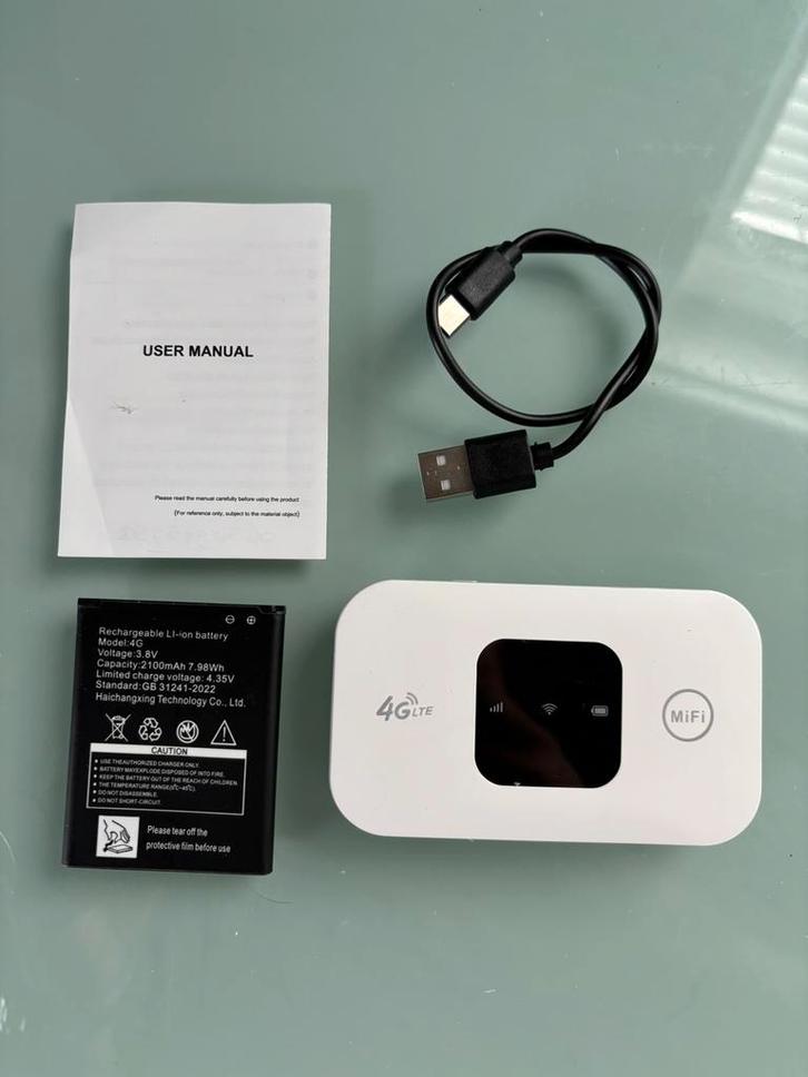 MiFi Router 4G LTE - Draagbare wifi hotspot, Computers en Software, Routers en Modems, Zo goed als nieuw, Ophalen of Verzenden