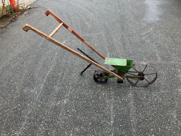 Thilot zaaimachine beschikbaar voor biedingen