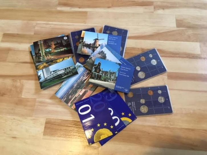 Sinterklaas: 20 FDC Muntsetjes Ned. Beatrix 1982 t/m 2001, Postzegels en Munten, Munten | Nederland, Setje, Koningin Beatrix, Ophalen of Verzenden