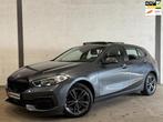 BMW 1-serie 118i Executive Pano|Navi|Carplay|PDC|Cruise|Deal, Stof, Gebruikt, Zwart, Traction-control