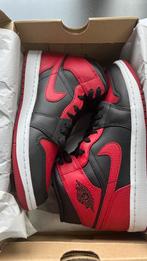 Jordan 1 Mid Black Fire Red White, Nieuw, Jordan, Ophalen of Verzenden, Sneakers of Gympen