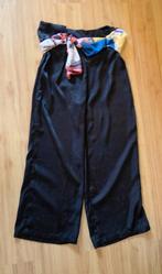 Nieuw: zomerse Vila broek zwart glans + kleurige sjaal mt 44, Kleding | Dames, Broeken en Pantalons, Nieuw, Vila, Lang, Maat 42/44 (L)