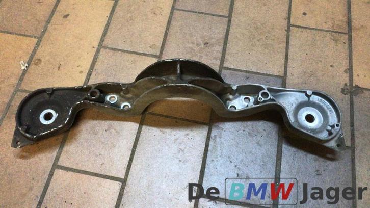 achteras steun BMW 3 serie E46 33321094421, Auto-onderdelen, Motor en Toebehoren, BMW, Gebruikt, Ophalen of Verzenden