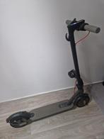 M365 Go Electrische step, zeer goede staat snelheid max 31km, Ophalen of Verzenden, Zo goed als nieuw, Elektrische step (E-scooter)