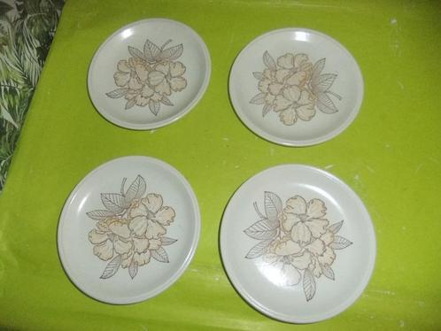 4 SCHOTELTJES SAMEN €0,95!, Huis en Inrichting, Keuken | Servies, Gebruikt, Kop(pen) en/of Schotel(s), Overige stijlen, Ophalen