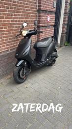 Zip dr80 4t teruil/tekoop voor goed prijsje of een nette 2t, Fietsen en Brommers, Scooters | Piaggio, Ophalen of Verzenden, Zo goed als nieuw