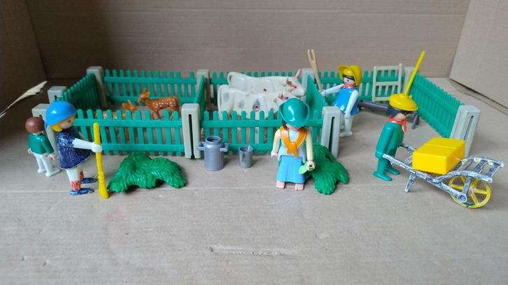 Playmobil set Dierenstal 5 poppetjes, 2 koeien en hertjes, Kinderen en Baby's, Speelgoed | Playmobil, Gebruikt, Los playmobil