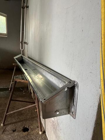 RVS Drinkbakken geiten/schapen  beschikbaar voor biedingen