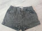 Zara zwarte korte spijkerbroek 104, Kinderen en Baby's, Kinderkleding | Maat 104, Broek, Gebruikt, Meisje, Ophalen of Verzenden