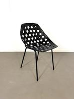 Vintage Coquillage-stoel ,Pierre Guariche ,Meurop België, Ophalen of Verzenden, Gebruikt, Grijs, Eén