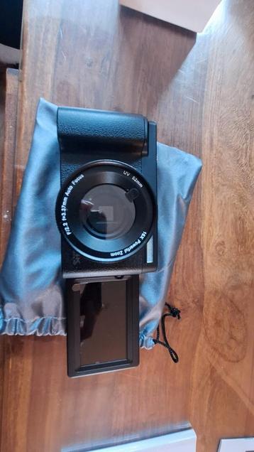 Nieuwe Digitale Camera + SD Kaart beschikbaar voor biedingen