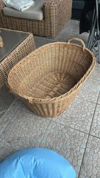 Grote rieten wasmand, Huis en Inrichting, Woonaccessoires | Schalen en Manden, Gebruikt, Mand, Ophalen of Verzenden, Riet