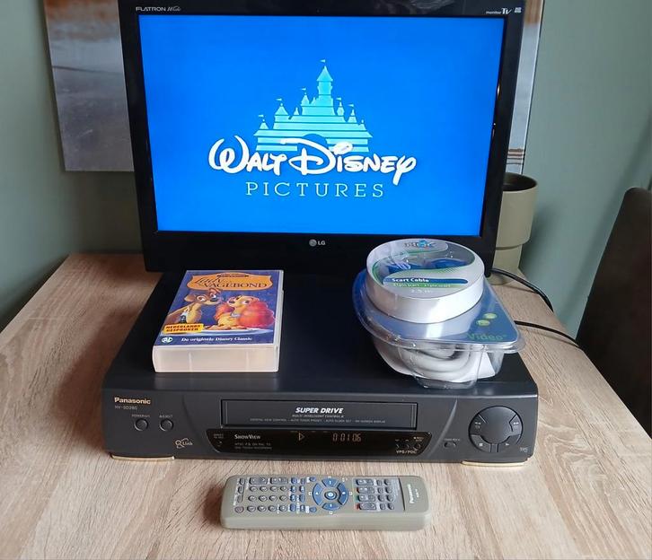 Panasonic VHS videorecorder goed werkend incl AB en scart, Audio, Tv en Foto, Videospelers, Zo goed als nieuw, VHS-speler of -recorder