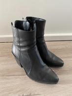 Korte laarzen - maat 35, Kleding | Dames, Schoenen, Zwart, Ophalen of Verzenden, Zo goed als nieuw, Lage of Enkellaarzen