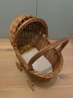 Rieten Poppenwagen met Beddengoed, Ophalen of Verzenden, Zo goed als nieuw, Overige typen