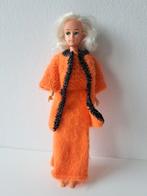 Barbie kleding  gebreide avondjurk met jasje jaren 60, Gebruikt, Ophalen of Verzenden, Barbie