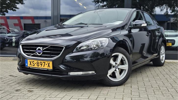 Volvo V40 1.6 T2 Momentum + NAVIGATIE + CRUISE + LM VELGEN, Auto's, Volvo, Bedrijf, Te koop, V40, ABS, Airbags, Airconditioning