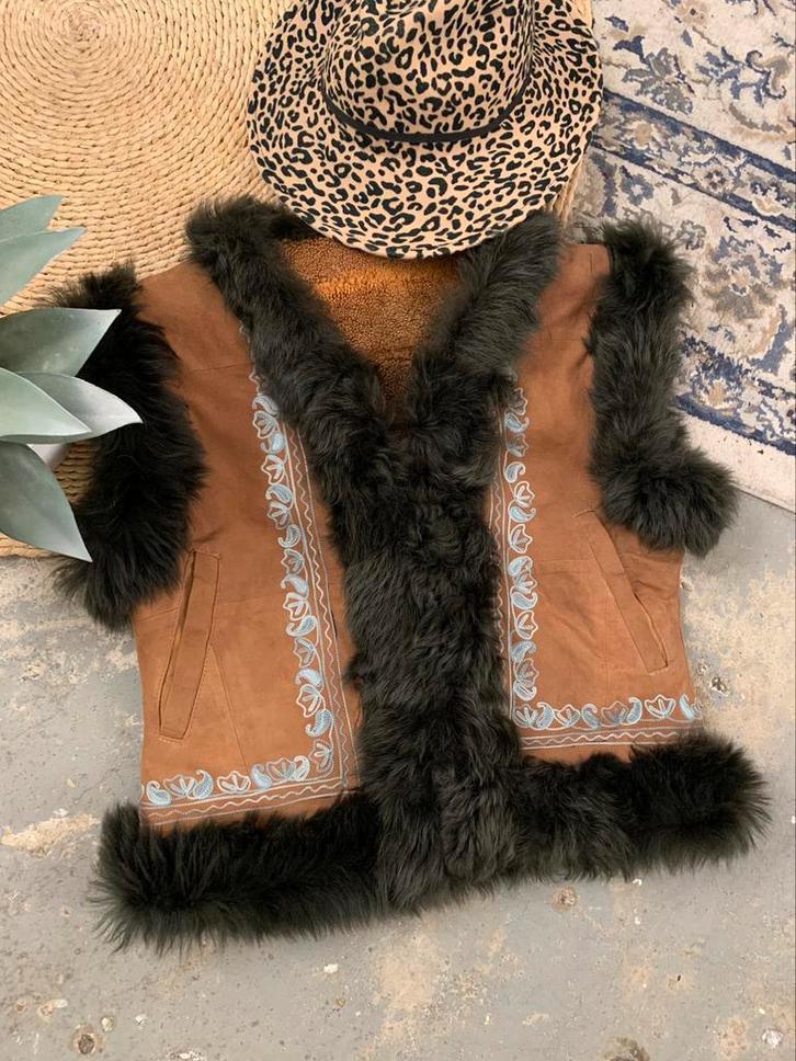 Afghaanse waistcoat M bohemian Lammy coat gilet, Kleding | Dames, Jassen | Winter, Zo goed als nieuw, Maat 38/40 (M), Bruin, Ophalen of Verzenden