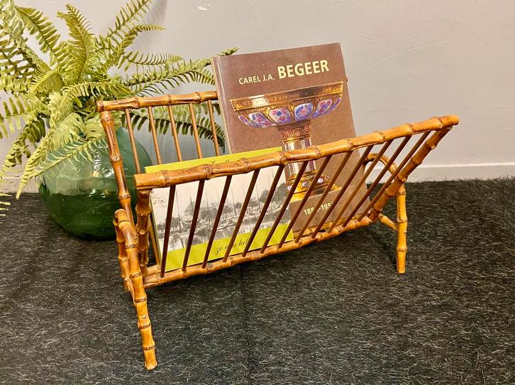 Vintage lectuurbak bamboe tijdschriftenrek retro jaren 60/70, Huis en Inrichting, Woonaccessoires | Krantenbakken en Lectuurbakken
