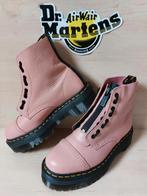 Dr. Martens Sinclair Peach Beige Milled Nappa Maat: 40 UK6.5, Kleding | Dames, Schoenen, Nieuw, Ophalen of Verzenden, Hoge laarzen