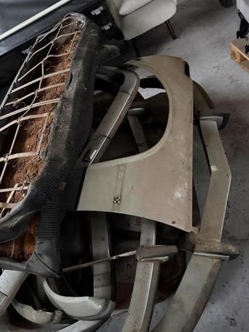 BMW '02, E9 3.0 CS, E30 onderdelen gebruikt KIJKDAG 18 OKT. beschikbaar voor biedingen