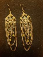 Gouden Oorbellen met Groene Stras en Kraaltjes, Sieraden, Tassen en Uiterlijk, Oorbellen, Overige materialen, Hangers, Ophalen of Verzenden