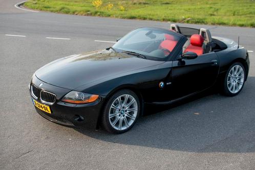 BMW Z4 3.0 AUT 1 jaar APK! zwart rood leder, Auto's, BMW, Particulier, Z4, ABS, Airbags, Airconditioning, Alarm, Boordcomputer