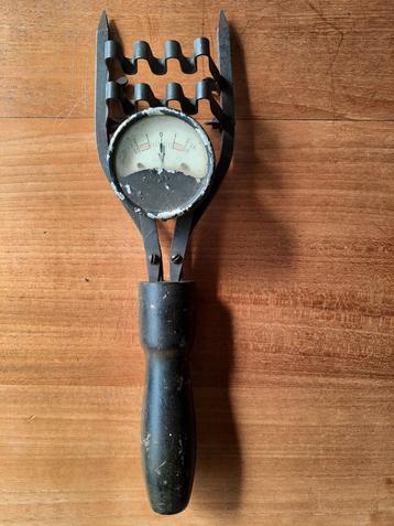 Vintage Batterijtester - Auto Accu Tester beschikbaar voor biedingen