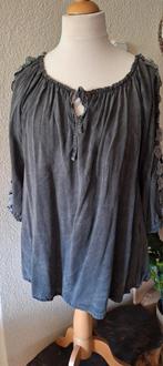 Tuiniek opengewerkte mouwen,off shoulder stonewash grey, Ophalen of Verzenden, Zo goed als nieuw, Maat 42/44 (L), Grijs