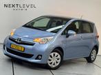 Toyota Verso-S 1.3 VVT-i Aspiration Navi Camera Panoramadak, Auto's, Voorwielaandrijving, Euro 5, Blauw, 1055 kg