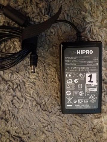 Diverse 12V voedingen / opladers, divers vermogen zie tekst beschikbaar voor biedingen