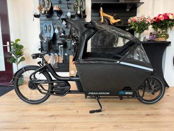 Urban Arrow Family Performance line 500WH Raincover + Bankje beschikbaar voor biedingen