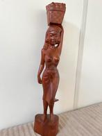 Balinees vrouw sculptuur uit massief hout gesneden, Ophalen of Verzenden