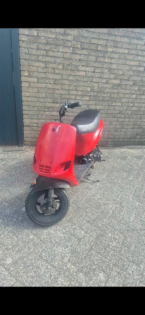 Zip type 3 zonder 123 opknapper, Fietsen en Brommers, Scooters | Piaggio, Gebruikt, Zip, Maximaal 45 km/u, Tweetakt, Ophalen