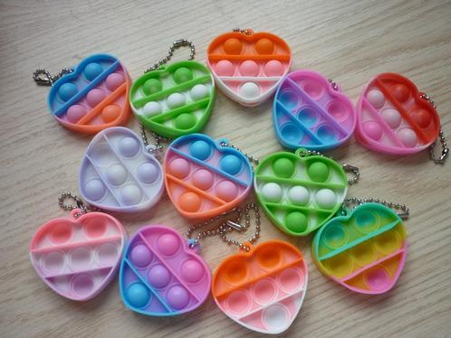 NIEUW fidget/ plop sleutelhangers kinderfeestjes AFGEPRIJSD, Kinderen en Baby's, Overige Kinderen en Baby's, Nieuw, Ophalen of Verzenden