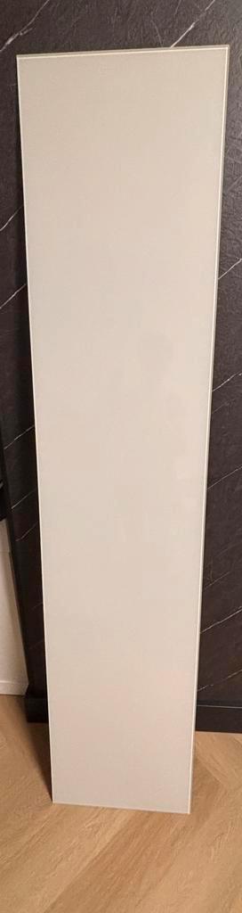 BESTÅ Toppaneel voor tv, glas wit/lichtgroen, 180x40 beschikbaar voor biedingen